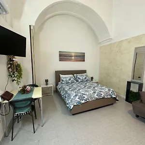 Portico House 17 Napoli